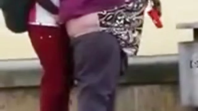 A Buxom BBW punci Selena Star kiváló cicit ad családi szexvideok