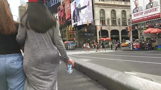 Szexi fehérneműt viselő slampos szuka Danica Dillon finom fekete faszát csaladi porno videok szívja
