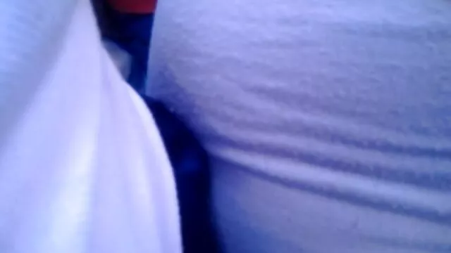 PAWG tinédzser családi szexvideok kiszív egy hatalmas fekete farkat, és megeszik