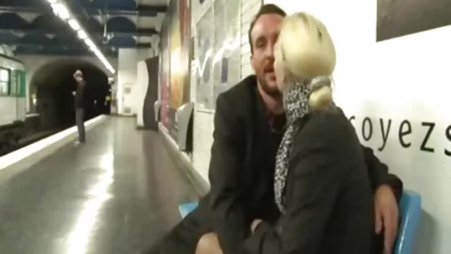 Aranyos kis barna Laylah Diamond szívás, mint egy profi családi szex videók ingyen