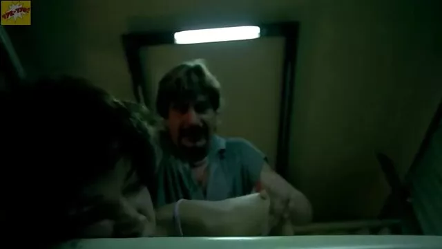 A meztelen csaladi anal lányok, Lou Charmelle és kanos barátja puncikat akarnak kérni