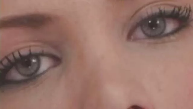 A dögös ázsiai skank, Yayoi Yanagida vad hármas családi szex videók akcióban vesz részt