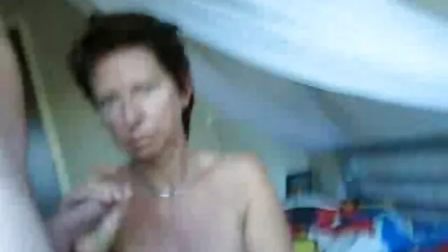 Kinky családi sex video ingyen orvos baszik a szemtelen nővér csajok az irodai asztalon
