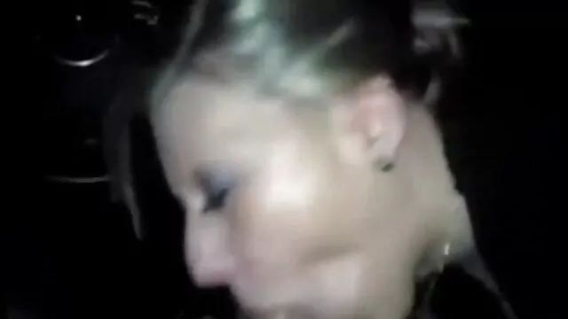 Az elragadó kakasfejű Samantha Saint még egy csaladi sextortenet fasznak örül