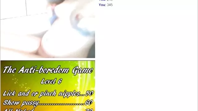 A buja, szőke bombázó dupla szájjal szar két merev kakast az MMF-ben sex videok családi