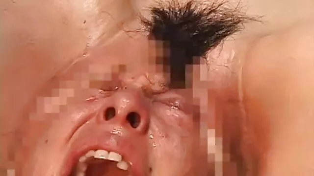 Dögös anyuka, Krissy családi pornok Lynn beadja a fejét a kocsiba, és keményen szar