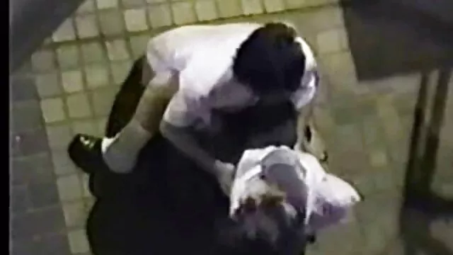 A formás, szőke szexpot Tosh Lockst megbaszott Bruce családi szex pornó Venture
